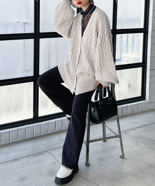 PAGEBOY（ページボーイ）の「ケーブルルーズカーディガン（トップス・レディース・オフホワイト05/ブラック09/グレージュ12/オレンジ45・F）」の18枚目の写真