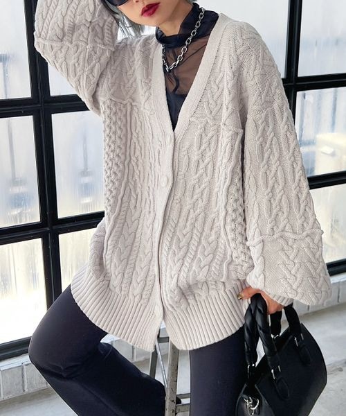 PAGEBOY（ページボーイ）の「ケーブルルーズカーディガン（トップス・レディース・オフホワイト05/ブラック09/グレージュ12/オレンジ45・F）」の14枚目の写真