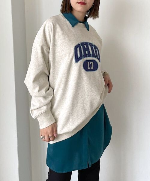 PAGEBOY（ページボーイ）の「カレッジスウェットプルオーバー（トップス・レディース・オフホワイト05/ブラック09/オートミール50・F）」の3枚目の写真