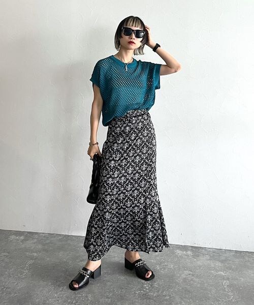 PAGEBOY(ページボーイ)の「エスニック柄マーメイドスカート(スカート・レディース・ブラック09/グレージュ12・F)」の4枚目の写真