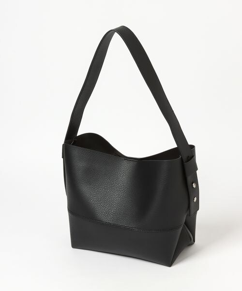 PAGEBOY（ページボーイ）の「スクエアソフトBAG（バッグ・レディース・オフホワイト05/ブラック09・F）」の7枚目の写真