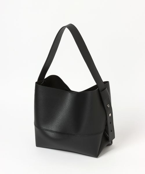 PAGEBOY（ページボーイ）の「スクエアソフトBAG（バッグ・レディース・オフホワイト05/ブラック09・F）」の4枚目の写真