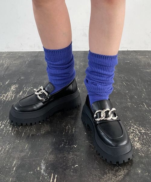 PAGEBOY（ページボーイ）の「チャンキーローファー（シューズ・レディース・オフホワイト05/ブラック09・M(23.5cm)/L(24.5cm)）」の2枚目の写真