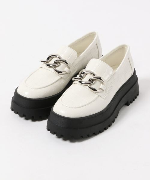 PAGEBOY（ページボーイ）の「チャンキーローファー（シューズ・レディース・オフホワイト05/ブラック09・M(23.5cm)/L(24.5cm)）」の3枚目の写真
