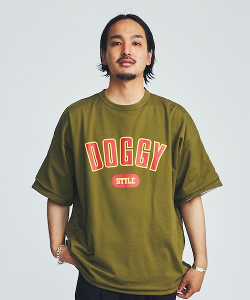 FLAGSTUFF(フラグスタフ)の「REVERSIBLE TEE DOGGYSTYLE PUPPY LOVE(Tシャツ/カットソー・メンズ・KHK/PPL・M/L)」の1枚目の写真