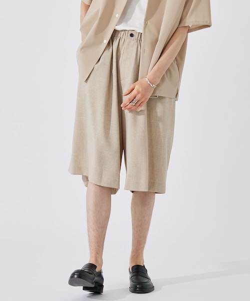 UNITED TOKYO(ユナイテッドトウキョウ)の「リネンライクギャザーハーフパンツ(その他パンツ・メンズ・BLK/BGE/TAN・1/2)」の2枚目の写真