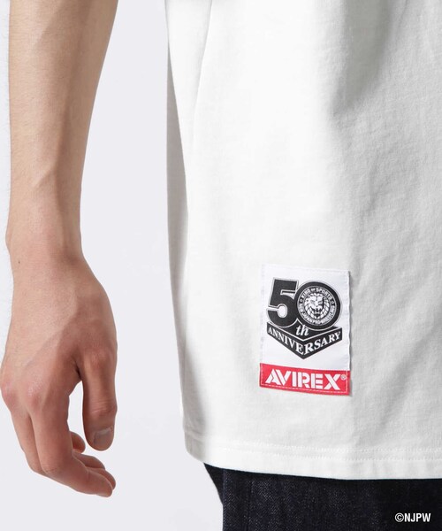 AVIREX（アヴィレックス）の「【新日本プロレス × AVIREX】半袖 バーニング ソウル Tシャツ / S/S BURNING SOUL T-SHIRT（トップス・ブラック/ホワイト・M/L/XL/2XL）」の7枚目の写真