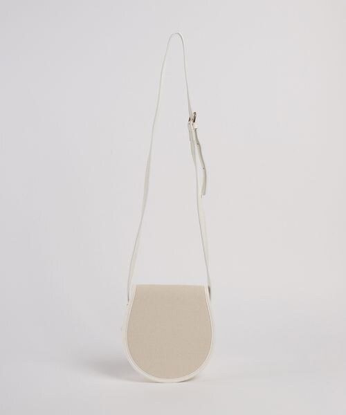 Heather(ヘザー)の「パイピングキャンバスショルダ-(バッグ・レディース・アイボリー 08/ブラック 09・ONESIZE)」の14枚目の写真