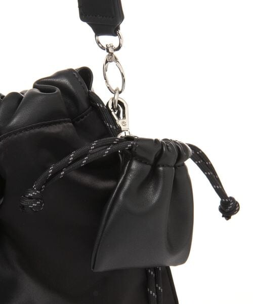 LEPSIM（レプシィム）の「キンチャクチャームツキショルダーバッグ（バッグ・レディース・ブラック09/グレージュ52/ベージュ54・ONE SIZE）」の8枚目の写真