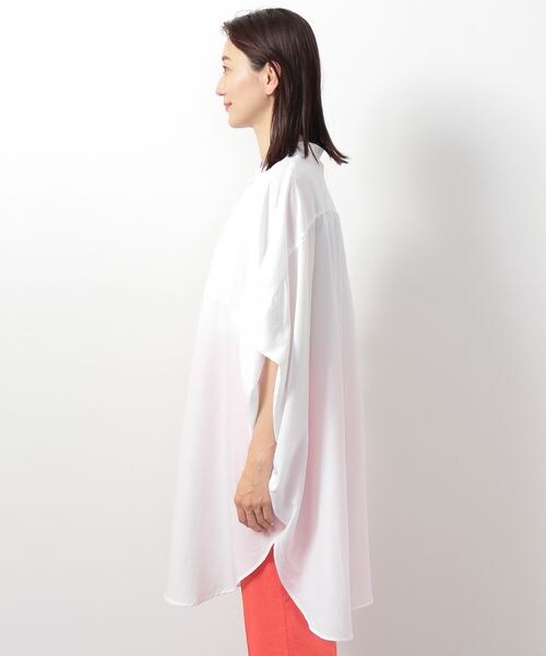 LEPSIM(レプシィム)の「BIGポンチョシャツチュニック(トップス・レディース・オフホワイト05/ブラック09/ピンク21/グリーン75・FREE SIZE)」の15枚目の写真