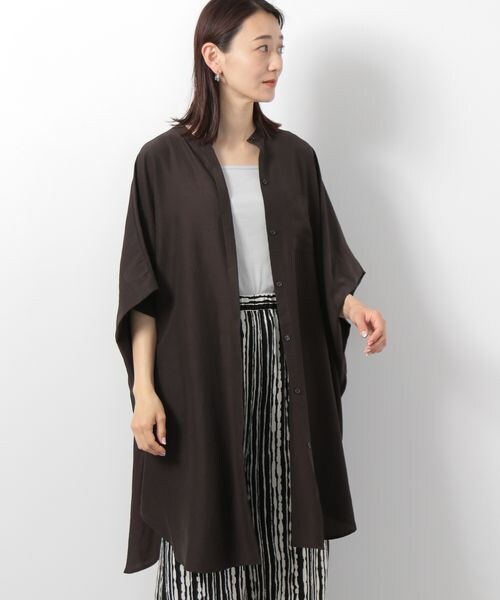 LEPSIM(レプシィム)の「BIGポンチョシャツチュニック(トップス・レディース・オフホワイト05/ブラック09/ピンク21/グリーン75・FREE SIZE)」の2枚目の写真