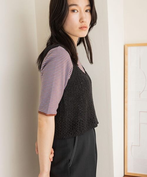LOWRYS FARM（ローリーズファーム）の「ニットビスチェ（トップス・レディース・オフ05/ブラック09/ブラウン55/ブルー85・F）」の7枚目の写真