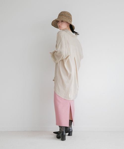 LOWRYS FARM（ローリーズファーム）の「エコレーヨンリネンロングシャツ（トップス・レディース・ブラック09/ピンク25/ベージュ51/グリーン72/グリーン75/パープル95・F）」の16枚目の写真