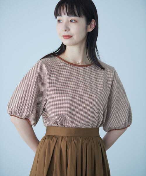 LOWRYS FARM(ローリーズファーム)の「パフTシャツカットソー(トップス・レディース・ブルべ ブラック09/ブルべ チャコールグレー10/イエベ ベージュ50・F)」の7枚目の写真