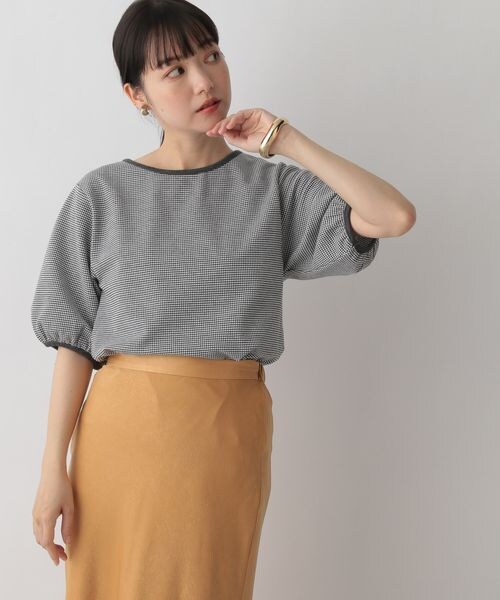 LOWRYS FARM(ローリーズファーム)の「パフTシャツカットソー(トップス・レディース・ブルべ ブラック09/ブルべ チャコールグレー10/イエベ ベージュ50・F)」の2枚目の写真