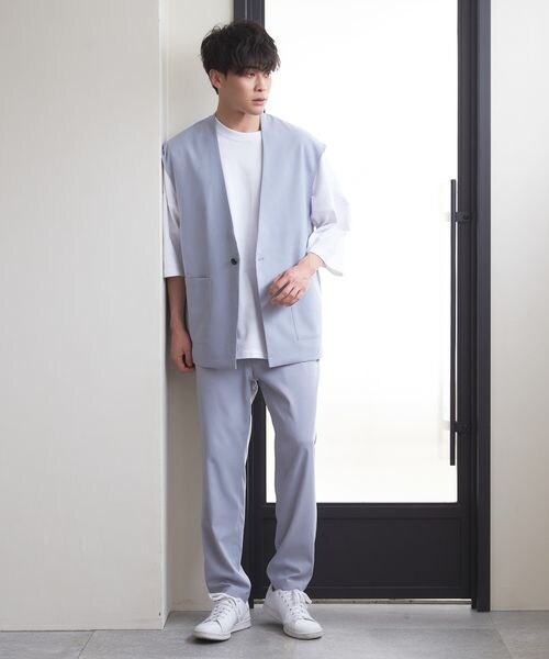 LOWRYS FARM（ローリーズファーム）の「ノーカラーベスト（トップス・メンズ・ブラック09/サックスブルー82/ブルー86・M/L）」の6枚目の写真