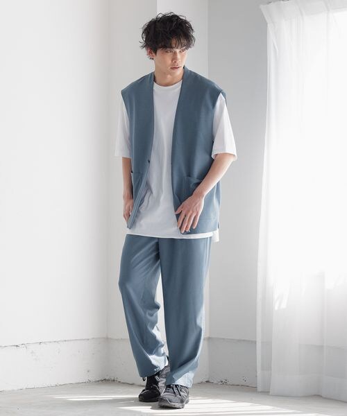 LOWRYS FARM（ローリーズファーム）の「ノーカラーベスト（トップス・メンズ・ブラック09/サックスブルー82/ブルー86・M/L）」の11枚目の写真