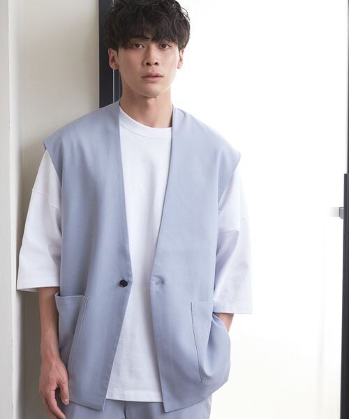 LOWRYS FARM（ローリーズファーム）の「ノーカラーベスト（トップス・メンズ・ブラック09/サックスブルー82/ブルー86・M/L）」の8枚目の写真