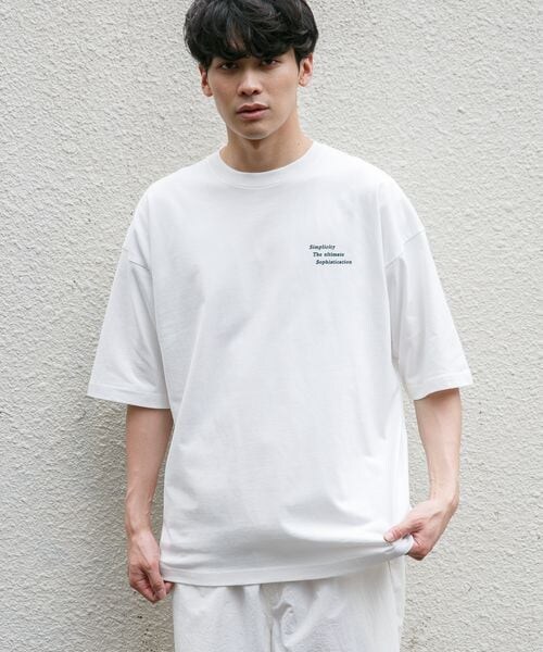 LOWRYS FARM（ローリーズファーム）の「バックロゴプリントＴシャツ（トップス・メンズ・ホワイト02/ホワイト03/ブラック09/ブラウン52・M/L）」の10枚目の写真