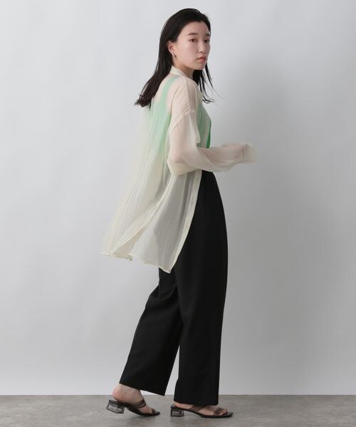 LOWRYS FARM（ローリーズファーム）の「ソウバリスクエアタンクトップ（トップス・レディース・オフ05/ブラック09/レッド35/ブラウン55/イエロー65/グリーン72・F）」の19枚目の写真