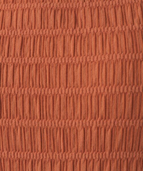 LOWRYS FARM（ローリーズファーム）の「シャーリングタンク（トップス・レディース・オフ05/ブラック09/オレンジ45/グリーン72/パープル92・F）」の20枚目の写真