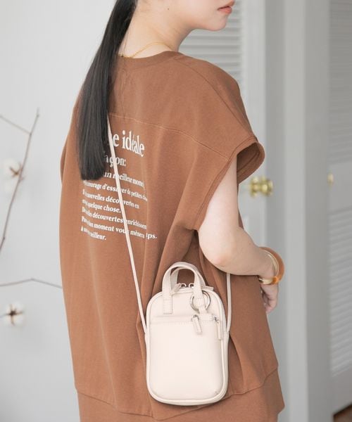 LOWRYS FARM(ローリーズファーム)の「サイフSETミニショルダー(バッグ・レディース・アイボリー08/ブラック09/★NEWカラー★シルバー12/レッド35/★NEWカラー★グリーン75/ブルー85・FREE)」の1枚目の写真