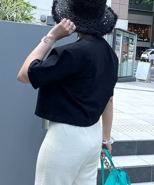 PAGEBOY(ページボーイ)の「ダメージショートTシャツ(トップス・レディース・オフホワイト05/ブラック09/コーラル28/チョコ58・F)」の11枚目の写真