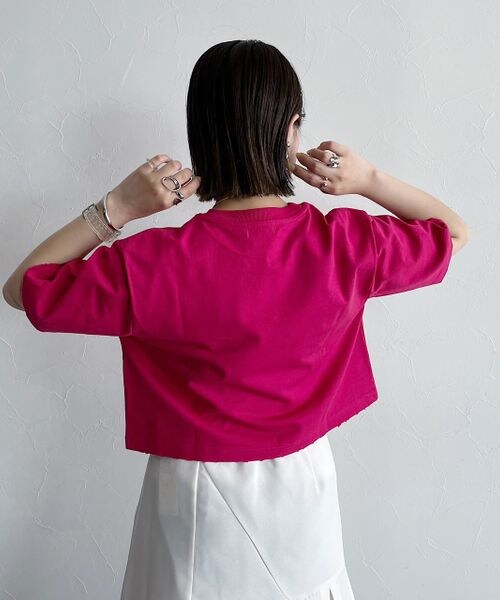 PAGEBOY(ページボーイ)の「ダメージショートTシャツ(トップス・レディース・オフホワイト05/ブラック09/コーラル28/チョコ58・F)」の15枚目の写真