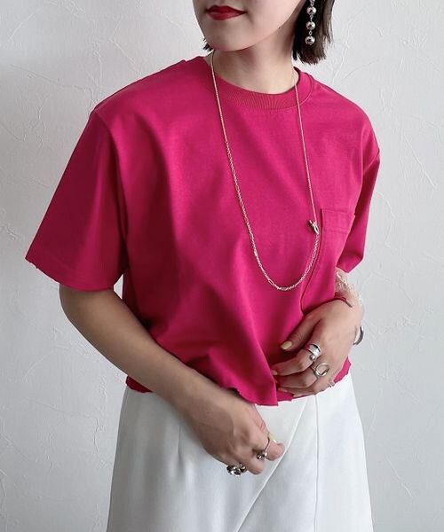 PAGEBOY(ページボーイ)の「ダメージショートTシャツ(トップス・レディース・オフホワイト05/ブラック09/コーラル28/チョコ58・F)」の3枚目の写真
