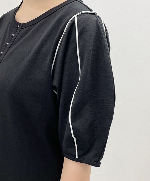 PAGEBOY（ページボーイ）の「ホックネックパイピングワンピース（ワンピース/ドレス・レディース・オフホワイト05/ブラック09・F）」の10枚目の写真
