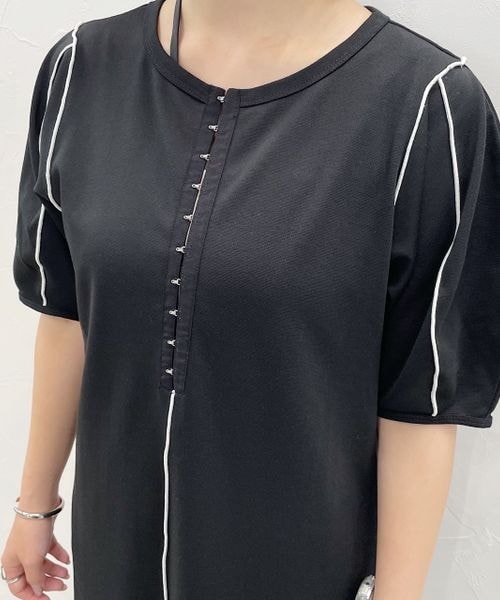 PAGEBOY（ページボーイ）の「ホックネックパイピングワンピース（ワンピース/ドレス・レディース・オフホワイト05/ブラック09・F）」の9枚目の写真