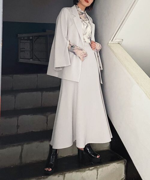 PAGEBOY（ページボーイ）の「ワイドフレアスカート（スカート・レディース・ブラック09/グレージュ12/ロイヤルブルー83・F）」の9枚目の写真