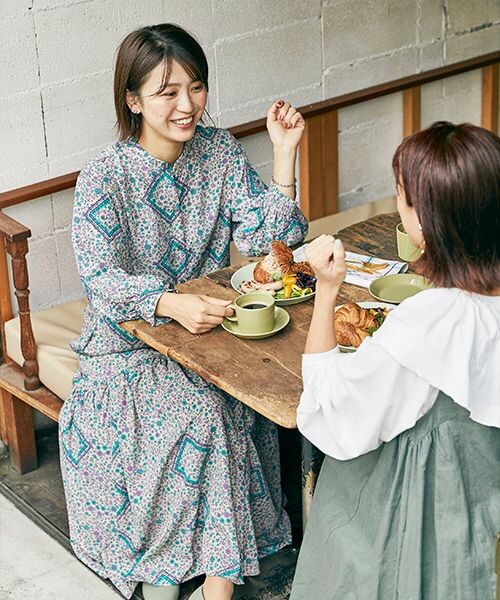 studio CLIP（スタディオクリップ）の「風と遊ぶワンピース 初秋[プチサイズあり]（ワンピース/ドレス・レディース・ブランチベージュ01/マルシェブルー02/ブリックブラウン03・S/M/PS(WEB限定)/PM(WEB限定)）」の7枚目の写真