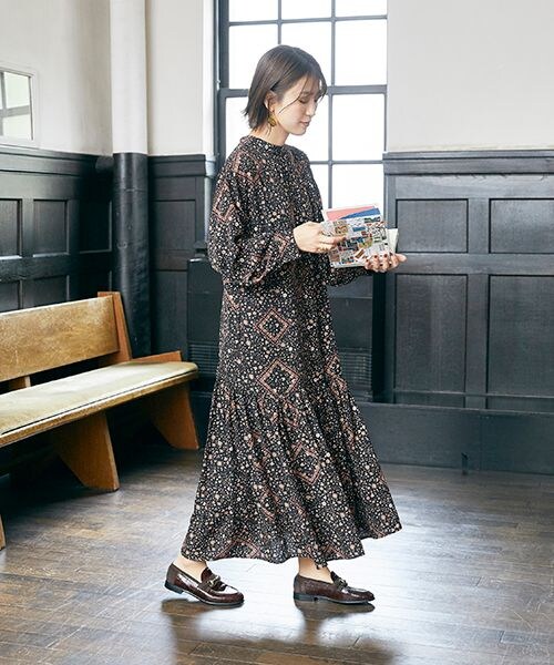 studio CLIP（スタディオクリップ）の「風と遊ぶワンピース 初秋[プチサイズあり]（ワンピース/ドレス・レディース・ブランチベージュ01/マルシェブルー02/ブリックブラウン03・S/M/PS(WEB限定)/PM(WEB限定)）」の16枚目の写真