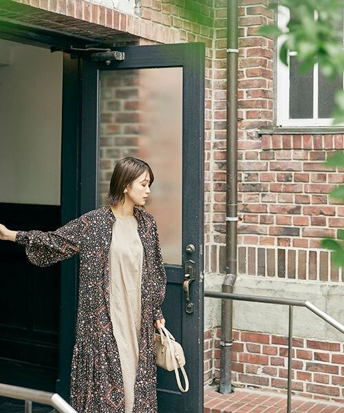 studio CLIP（スタディオクリップ）の「風と遊ぶワンピース 初秋[プチサイズあり]（ワンピース/ドレス・レディース・ブランチベージュ01/マルシェブルー02/ブリックブラウン03・S/M/PS(WEB限定)/PM(WEB限定)）」の19枚目の写真