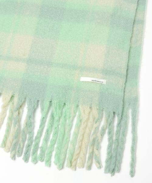 mysty woman(ミスティウーマン)の「チェックストール(ファッション雑貨・レディース・ピンク25/イエロー65/グリーン75/ブルー85・F)」の19枚目の写真