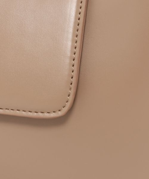 mysty woman（ミスティウーマン）の「ワンハンドルボディバッグ（バッグ・レディース・アイボリー08/ブラック09/ライトブラウン53・F）」の15枚目の写真