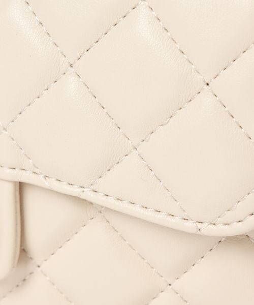 mysty woman（ミスティウーマン）の「レクタングルチェーンBAG（バッグ・レディース・ホワイト05/ブラック09/ビンテージレッド38・F）」の20枚目の写真