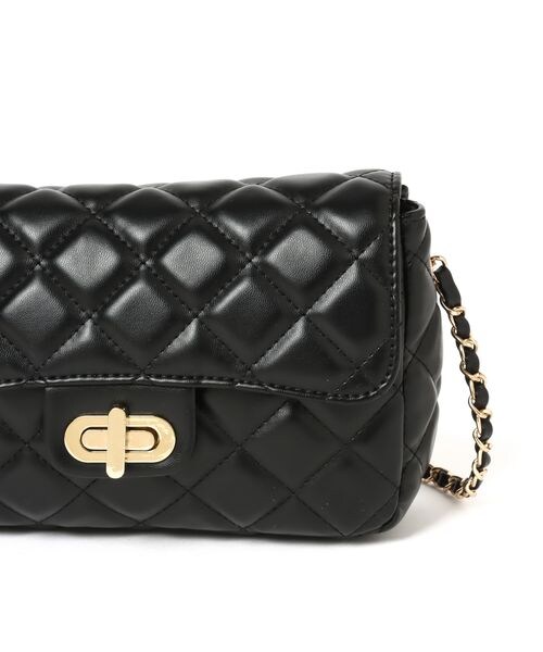 mysty woman（ミスティウーマン）の「レクタングルチェーンBAG（バッグ・レディース・ホワイト05/ブラック09/ビンテージレッド38・F）」の12枚目の写真