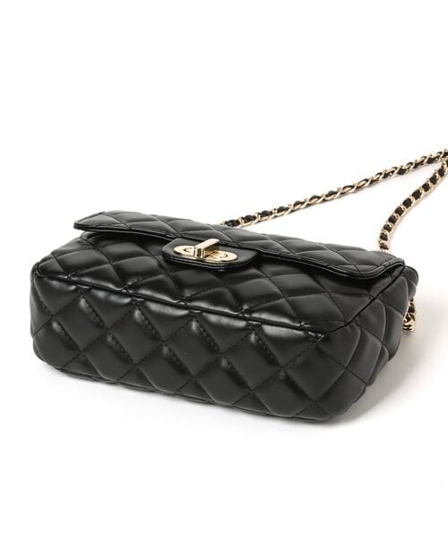 mysty woman（ミスティウーマン）の「レクタングルチェーンBAG（バッグ・レディース・ホワイト05/ブラック09/ビンテージレッド38・F）」の17枚目の写真