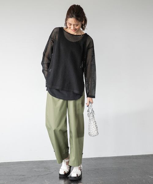 GLOBAL WORK（グローバルワーク）の「2SETカットメッシュプルオーバー（トップス・レディース・アイボリー08/ブラック09/ブラウン58・FREE）」の4枚目の写真