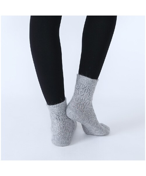 靴下屋（クツシタヤ）の「紡毛イルマックショートソックス（ソックス・靴下・レディース・オフホワイト/クロ/グレーモク/チャコールモク/キャメル/ベージュモク/ダークレッド/オレンジ/モスグリーン/ピーコックグリーン/コン/ピーコックブルー・22.0～24.0cm）」の16枚目の写真