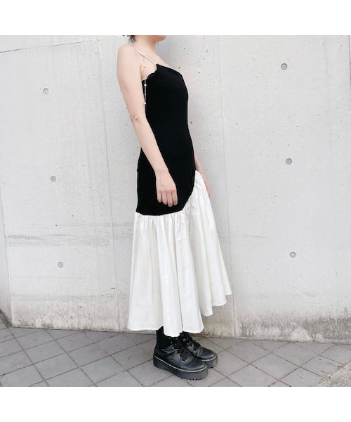 lilLilly（リルリリー）の「アシンメトリーリブキャミドレス