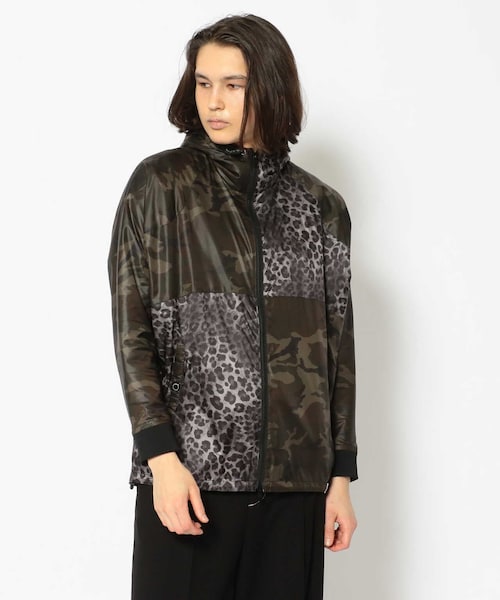 ROYAL FLASH（ロイヤルフラッシュ）の「【別注】1piu1 uguale3/ウノ ピゥ ウノ ウグァーレ トレ/113 スポーツ クレイジー柄ナイロンブルゾン（ジャケット/アウター・アザー・3）」の2枚目の写真