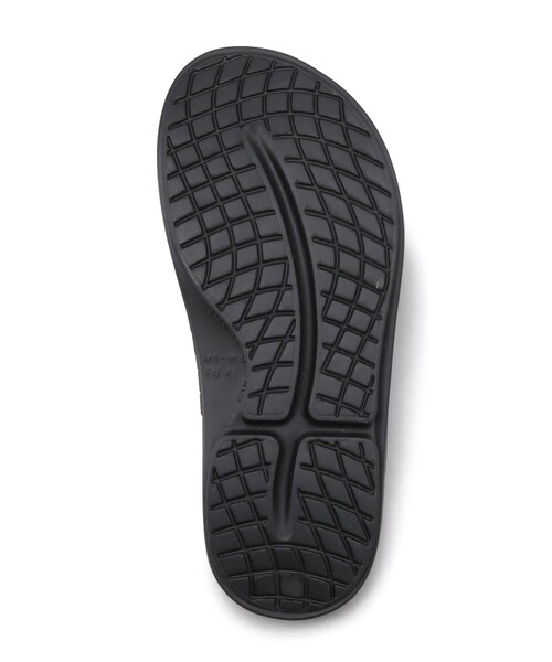 REIGNING CHAMP（レイニングチャンプ）の「REIGNING CHAMP×OOFOS リカバリーサンダル（シューズ・メンズ・BLACK/01・26/27/28）」の8枚目の写真