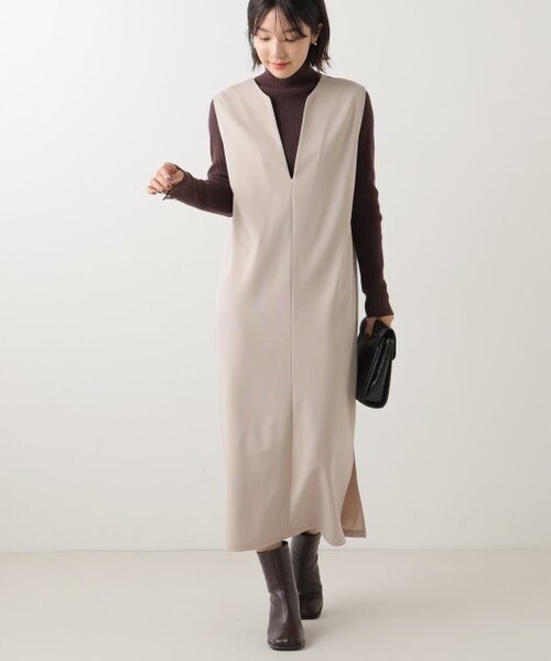 frames RAY CASSIN(フレームスレイカズン)の「スクエアオブリークショートブーツ(シューズ・レディース・クロ/ブラウン/キナリ・M/L)」の6枚目の写真