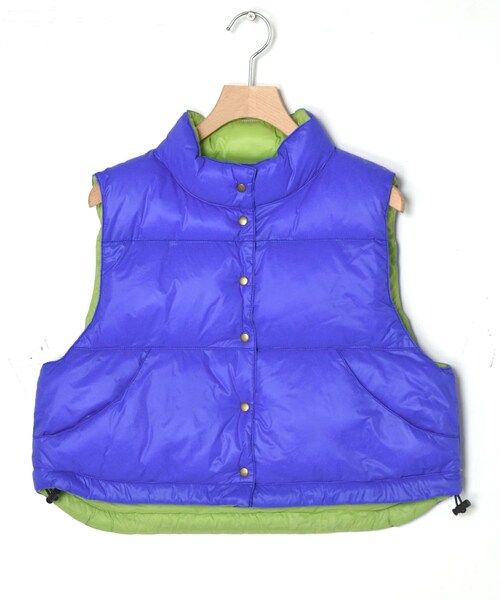 w closet（ダブルクローゼット）の「★先行予約★【リバーシブル】フェイクダウンベスト【8月下旬入荷】（ジャケット/アウター・レディース・エクリュ/ラベンダー/ブルー/キミドリ/ブラック/サックス/花柄/オレンジ・FREE）」の8枚目の写真