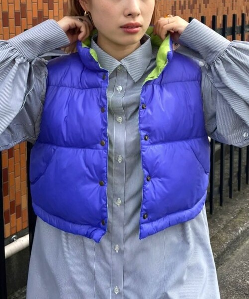 w closet（ダブルクローゼット）の「★先行予約★【リバーシブル】フェイクダウンベスト【8月下旬入荷】（ジャケット/アウター・レディース・エクリュ/ラベンダー/ブルー/キミドリ/ブラック/サックス/花柄/オレンジ・FREE）」の21枚目の写真