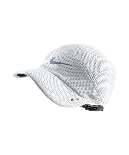 NIKE（ナイキ）の「ナイキ メッシュ デイブレイク ランニングキャップ（アクセサリー＆ギア > キャップ・ブラック/ブラック/ホワイト/ブラック/ハイパーグレープ/ブラック/フォトブルー/ブラック・ONE SIZE/MISC）」の2枚目の写真