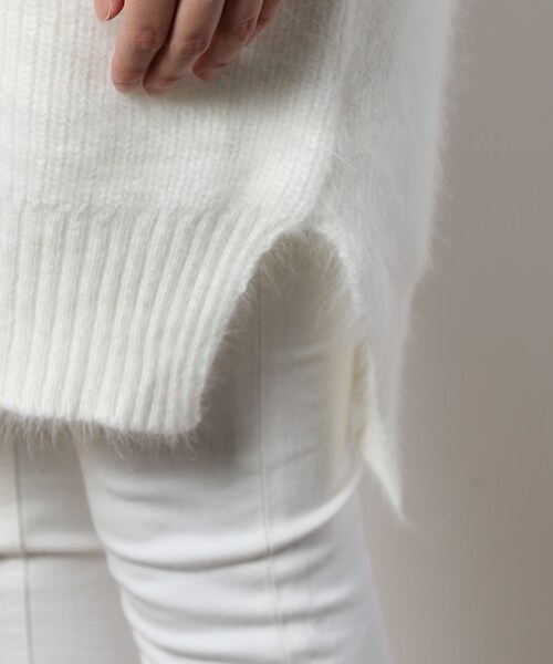 CINOH（チノ）の「ノースリーブボトルネックプルオーバー WHT（その他・レディース・WHT/BLK・38）」の7枚目の写真